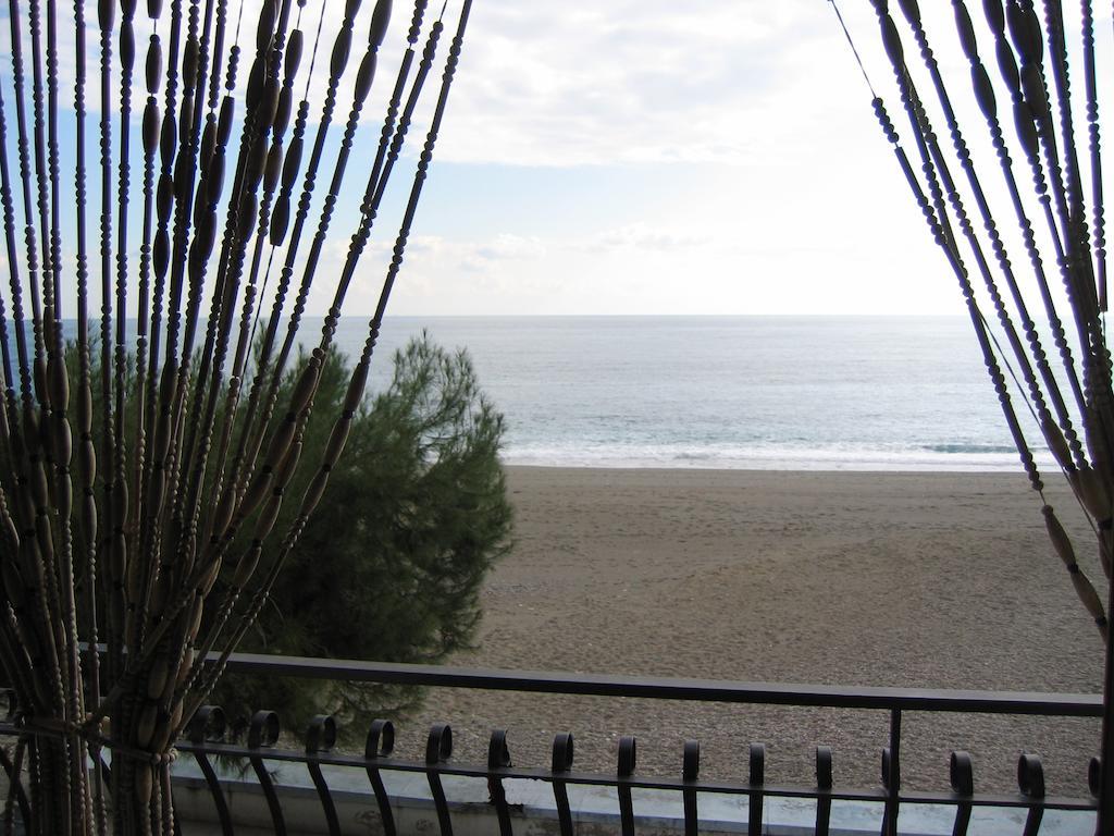 Casa Del Sole Διαμέρισμα Letojanni Δωμάτιο φωτογραφία