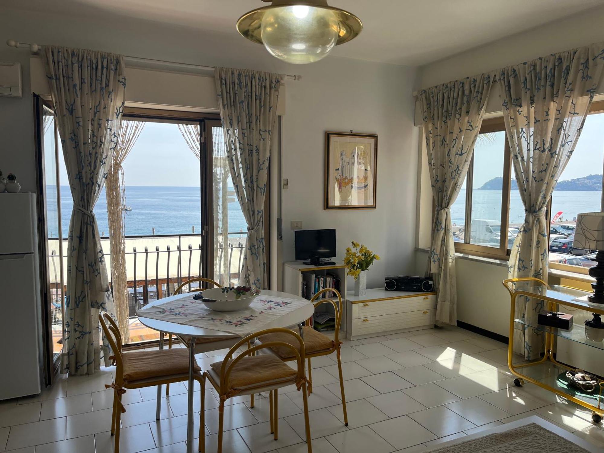 Casa Del Sole Διαμέρισμα Letojanni Εξωτερικό φωτογραφία